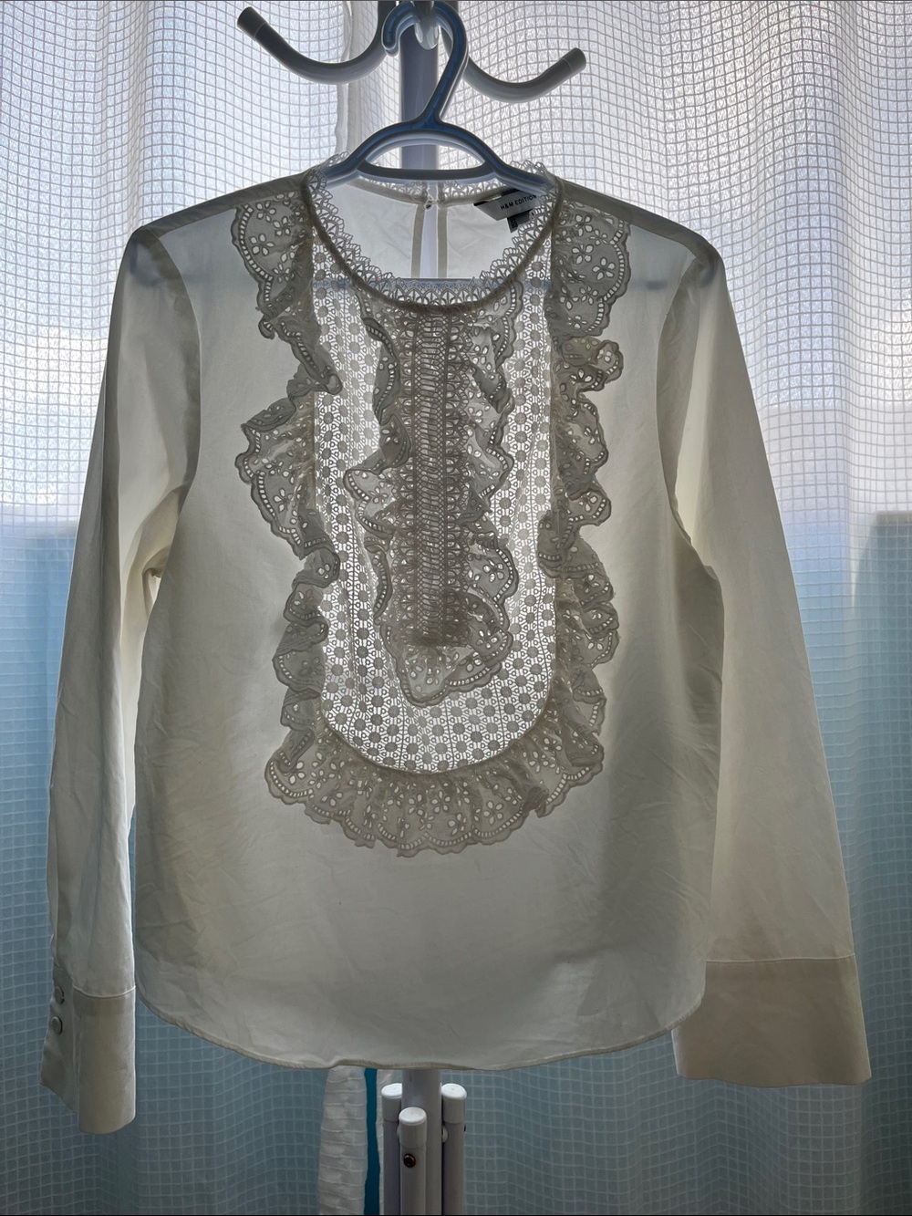 H&M Elegant Women's Cream Lace-Trim Blouse
